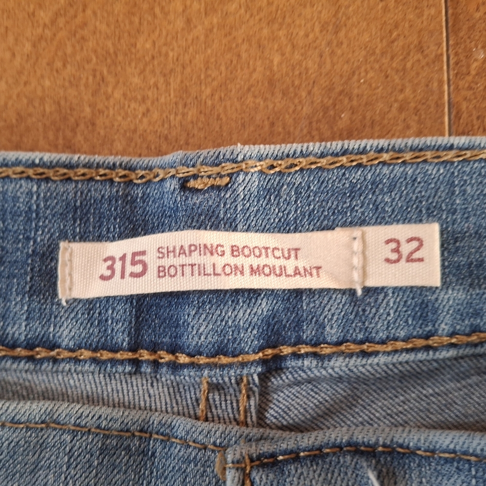 LEVI'S 315 Shaping Bootcut - Picture 2 of 2